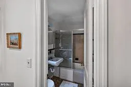 210 EVERGREEN STREET Arlington, VA 22203