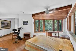 210 EVERGREEN STREET Arlington, VA 22203
