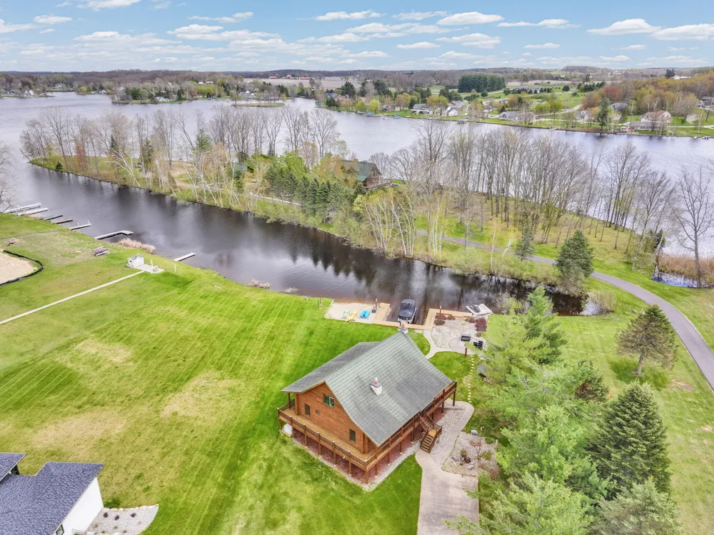 1085 S Bundy Drive Lake Isabella, MI 48893