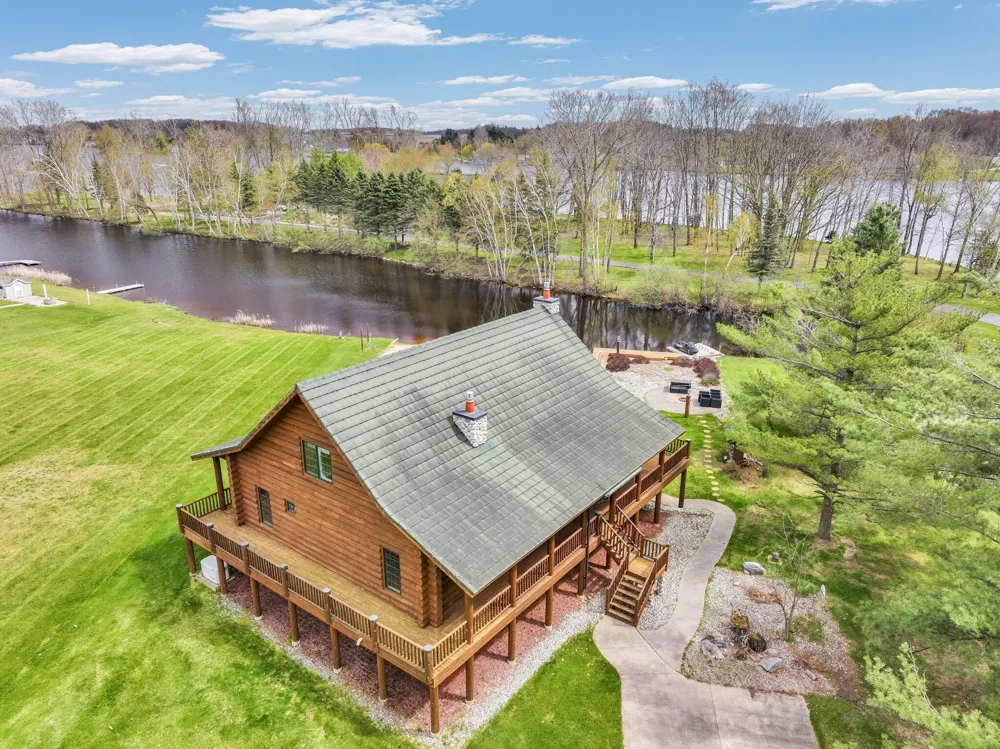 1085 S Bundy Drive Lake Isabella, MI 48893