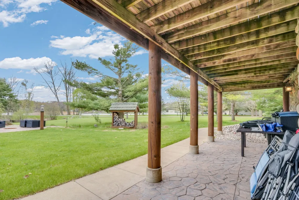 1085 S Bundy Drive Lake Isabella, MI 48893