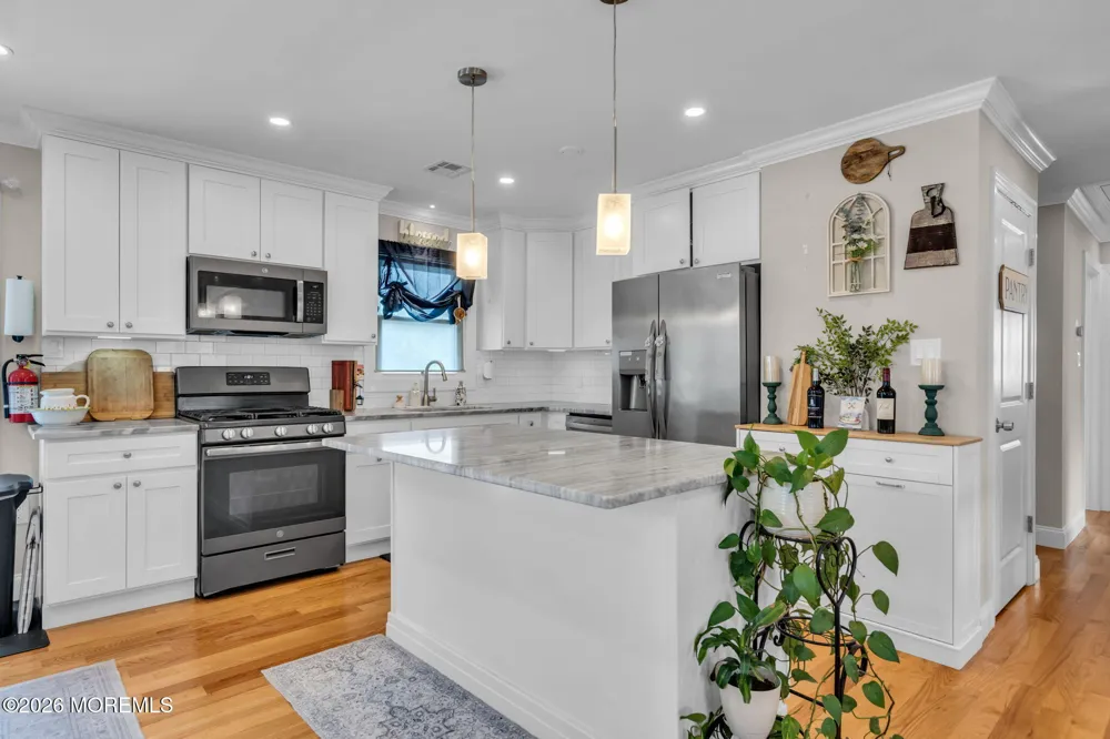 409 Predmore Avenue Lanoka Harbor, NJ 08734