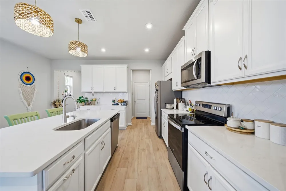 2361 SUMMERLIT STREET Lutz, FL 33558