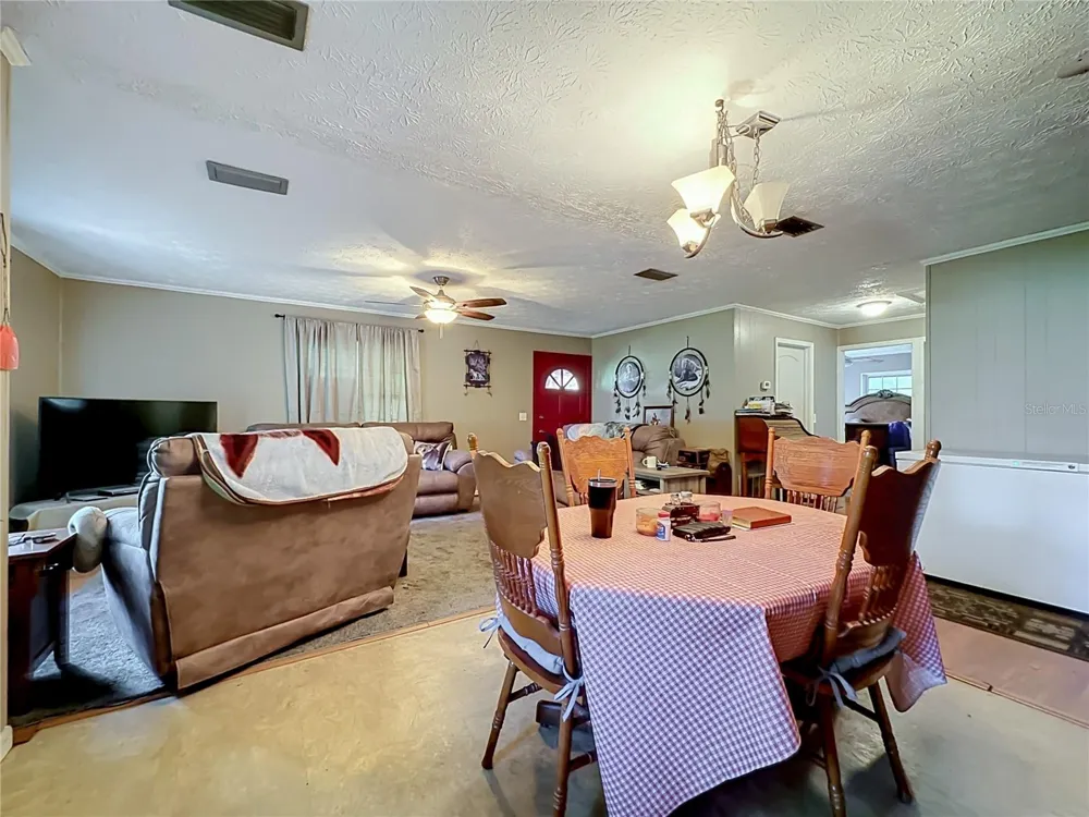 27080 IOWA STREET Hilliard, FL 32046