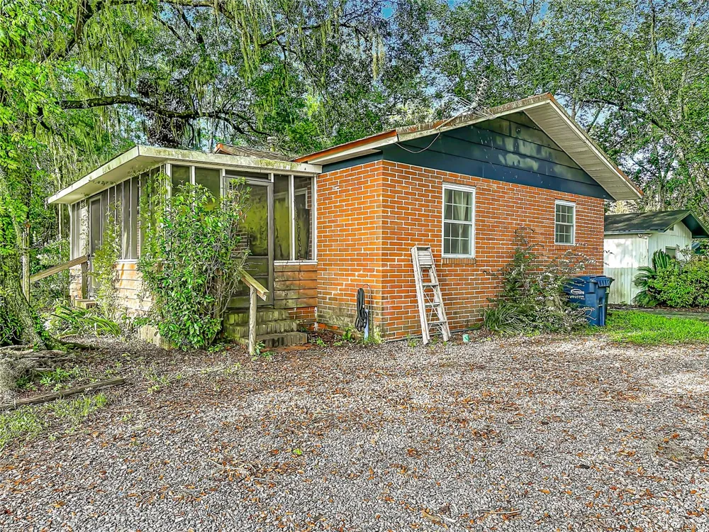27080 IOWA STREET Hilliard, FL 32046