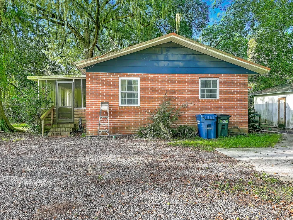 27080 IOWA STREET Hilliard, FL 32046
