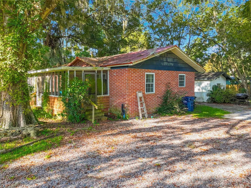 27080 IOWA STREET Hilliard, FL 32046