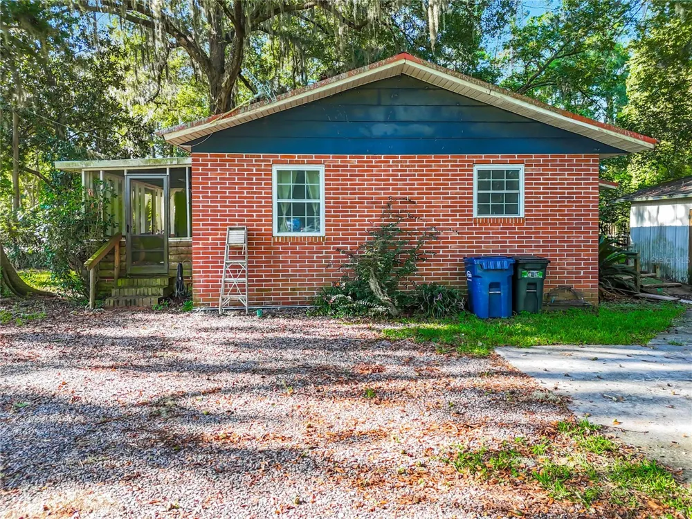 27080 IOWA STREET Hilliard, FL 32046