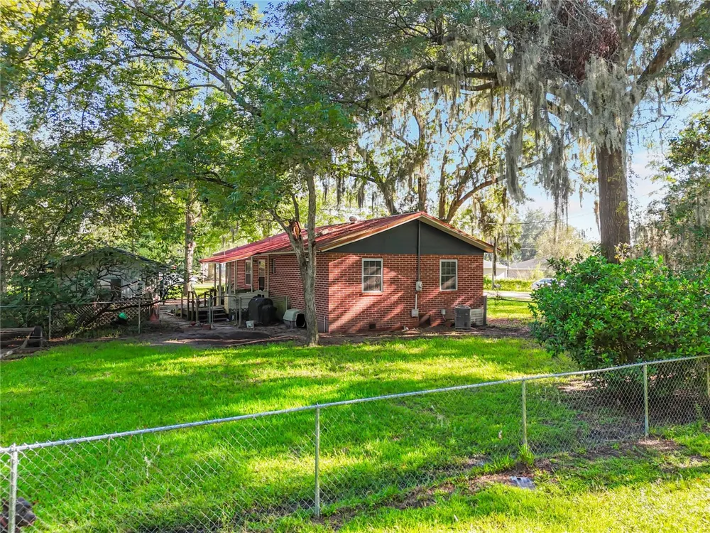 27080 IOWA STREET Hilliard, FL 32046