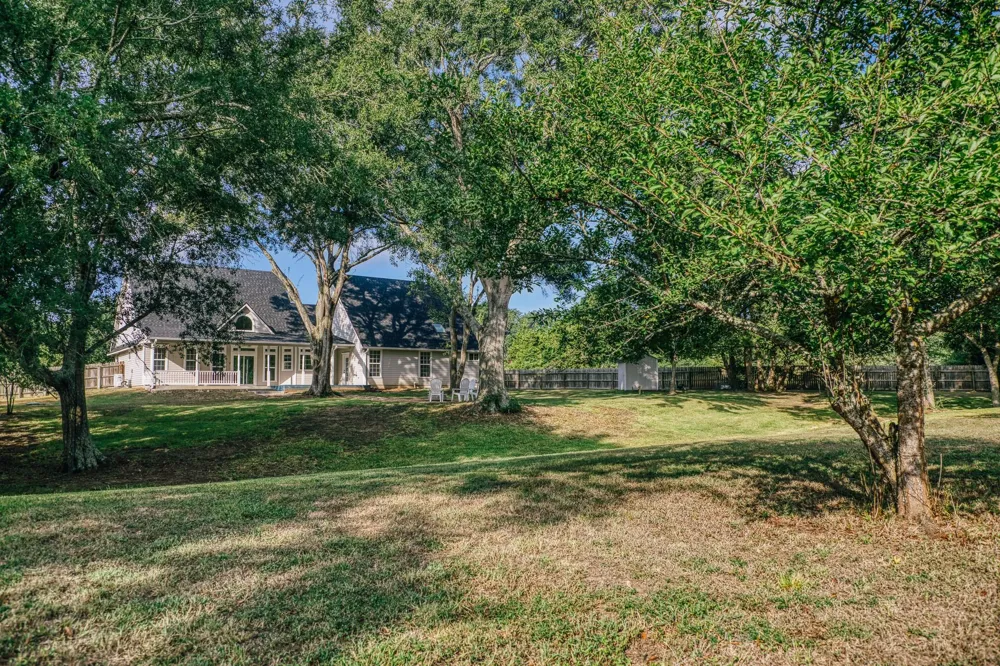 3150 Spanish Oaks Drive Brenham, TX 77833