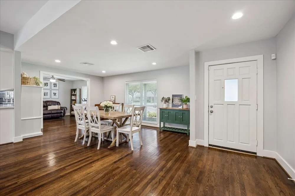 5819 Cheena Drive Houston, TX 77096