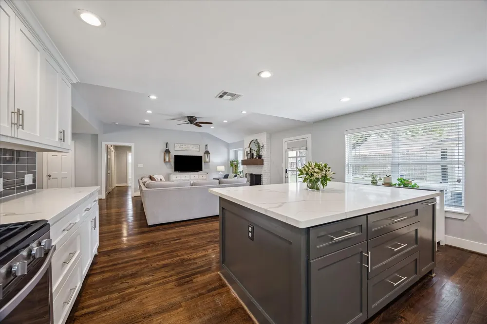 5819 Cheena Drive Houston, TX 77096