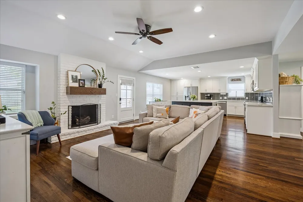 5819 Cheena Drive Houston, TX 77096