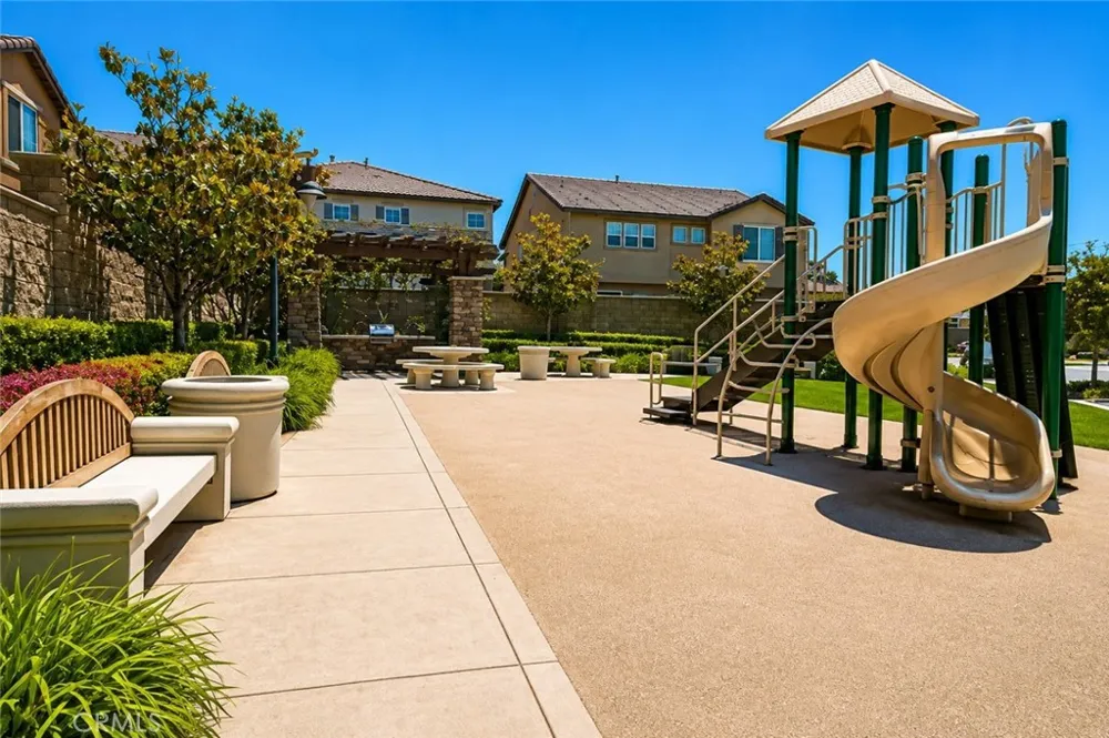 22 Dallas Buena Park, CA 90621