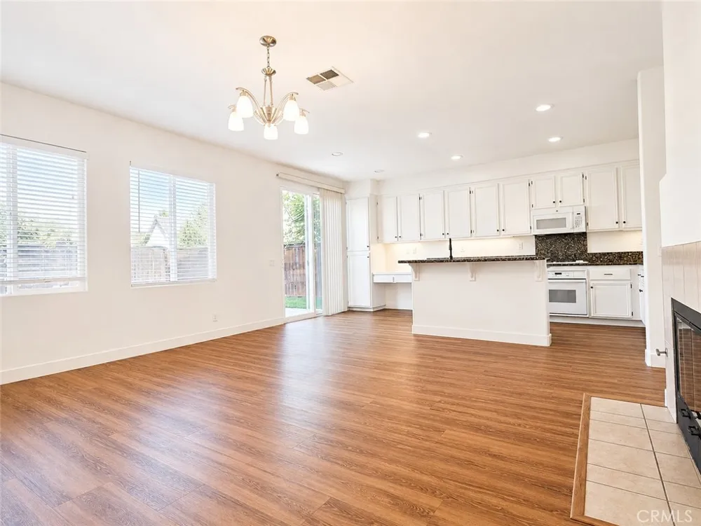 22 Dallas Buena Park, CA 90621