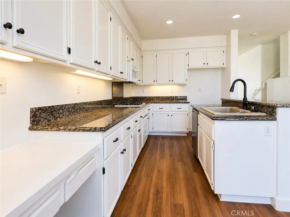 22 Dallas Buena Park, CA 90621