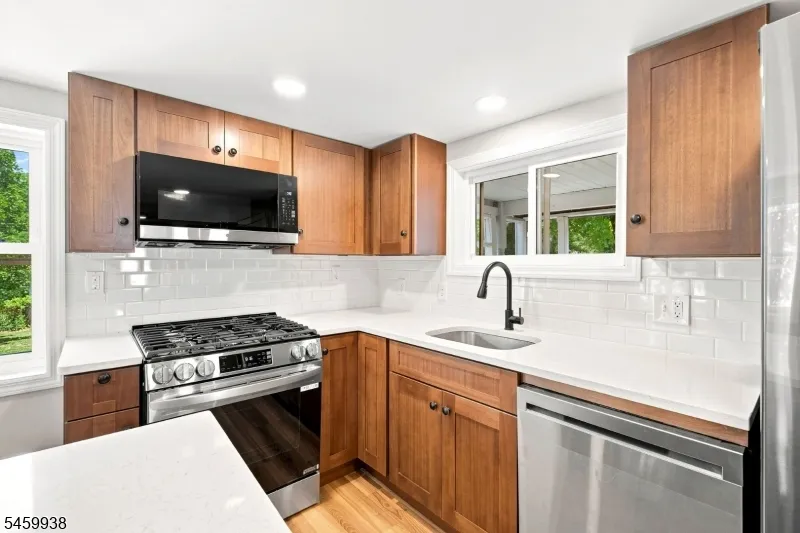 31 N Main St Flemington, NJ 08822