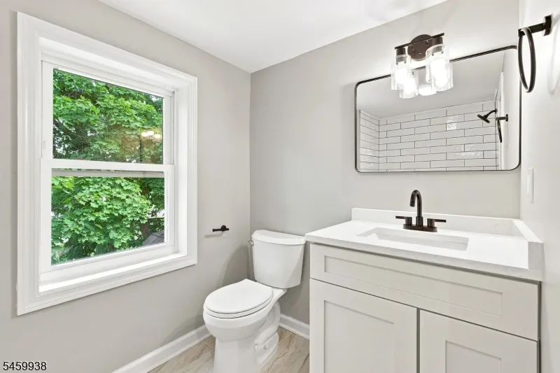 31 N Main St Flemington, NJ 08822