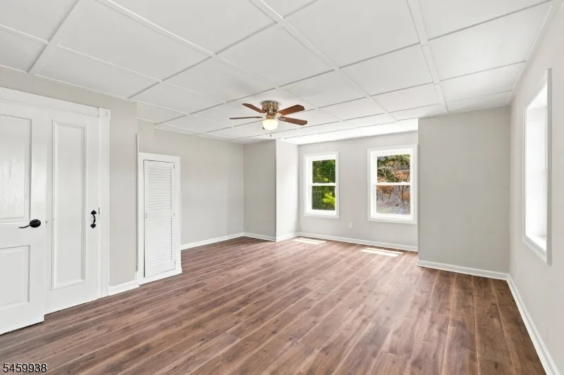 31 N Main St Flemington, NJ 08822