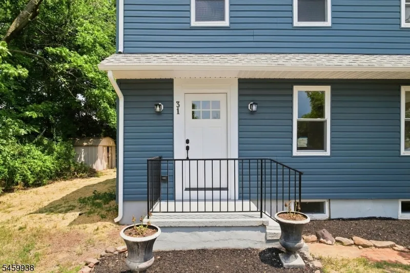 31 N Main St Flemington, NJ 08822
