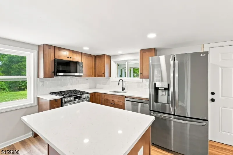 31 N Main St Flemington, NJ 08822