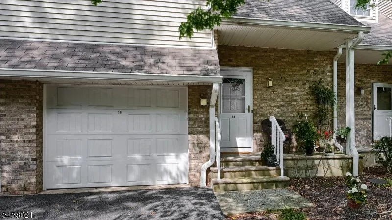58 Parkside Ct Wayne, NJ 07470