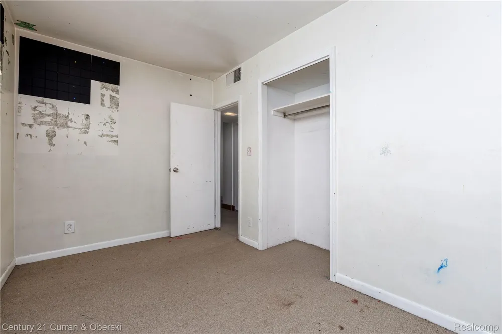18258 Outer Drive Dearborn City, MI 48128