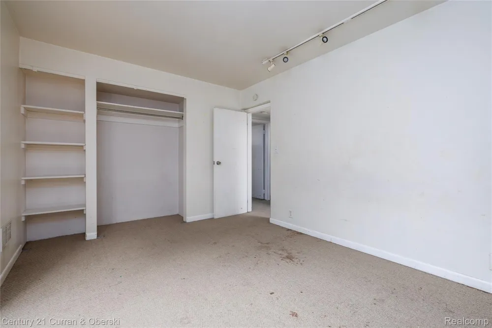 18258 Outer Drive Dearborn City, MI 48128