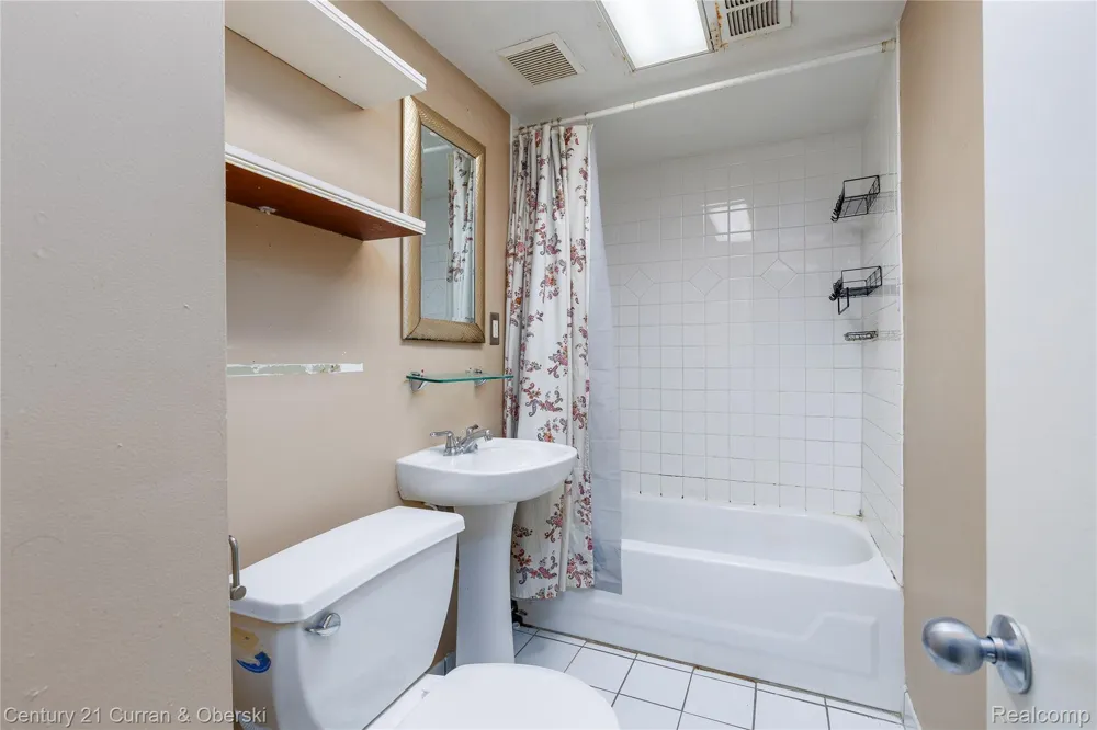 18258 Outer Drive Dearborn City, MI 48128