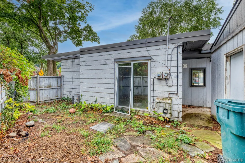 18258 Outer Drive Dearborn City, MI 48128