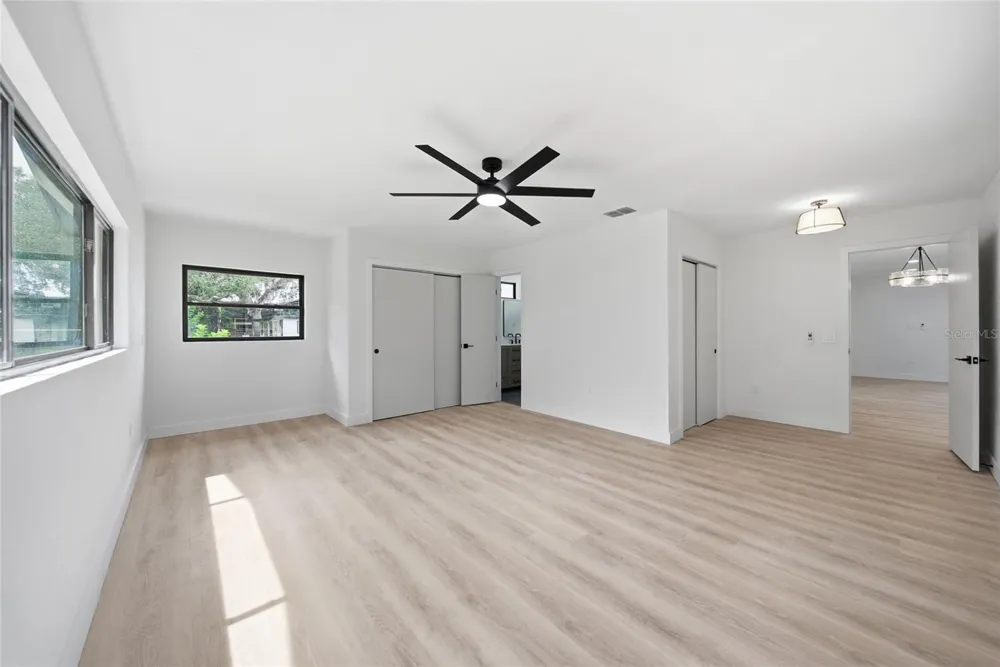815 POINSETTIA AVENUE Tarpon Springs, FL 34689