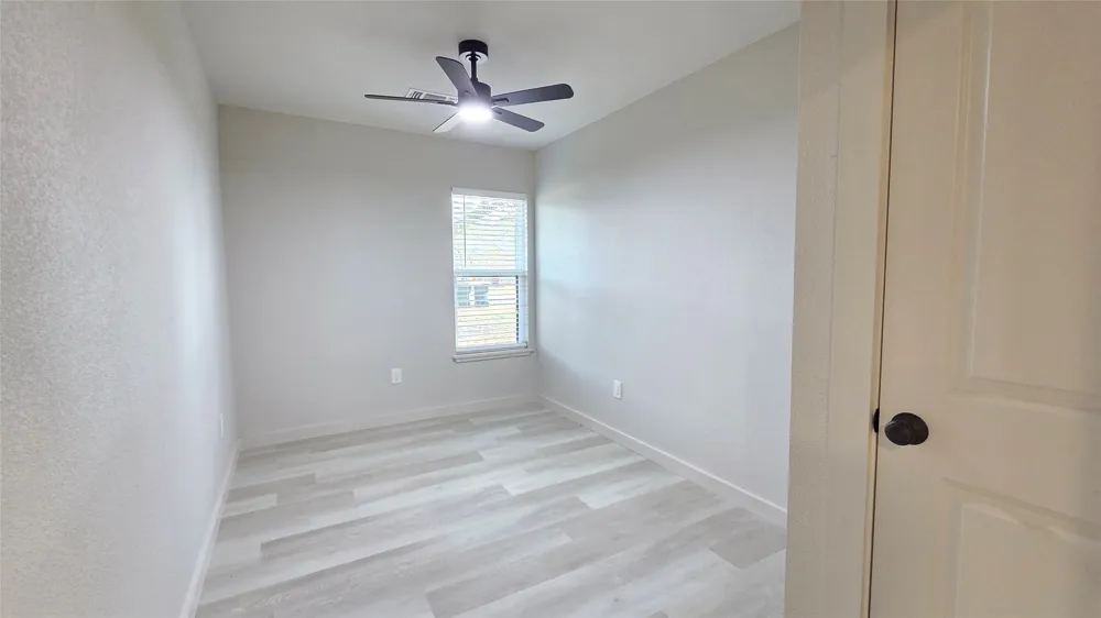 316 W 8th Street Flatonia, TX 78941
