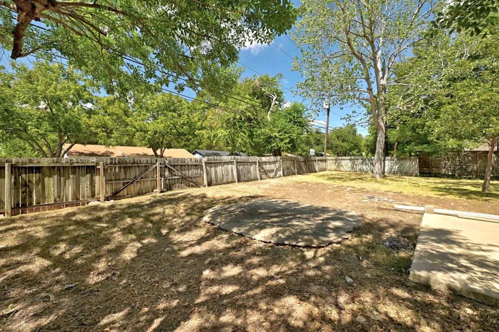 1701 E 19th Street Georgetown, TX 78626