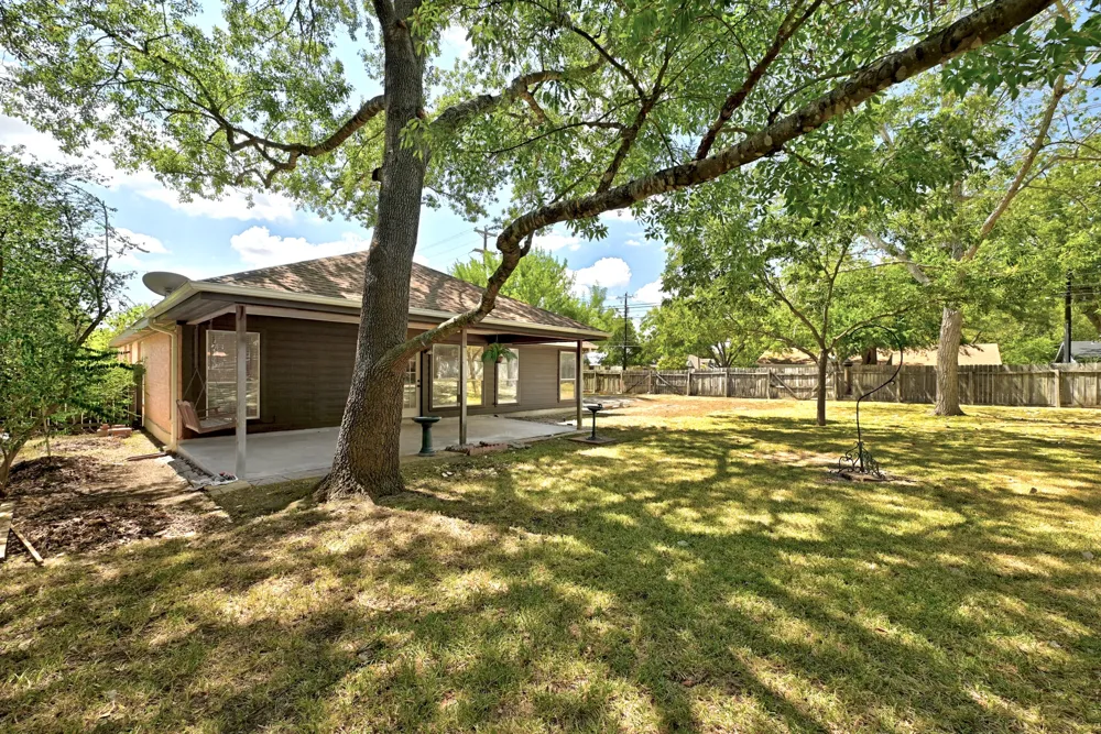 1701 E 19th Street Georgetown, TX 78626