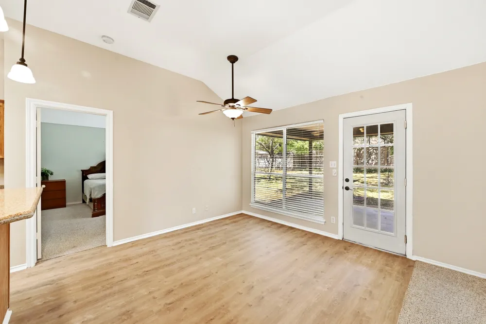 1701 E 19th Street Georgetown, TX 78626