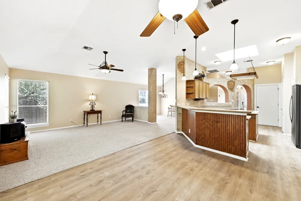 1701 E 19th Street Georgetown, TX 78626
