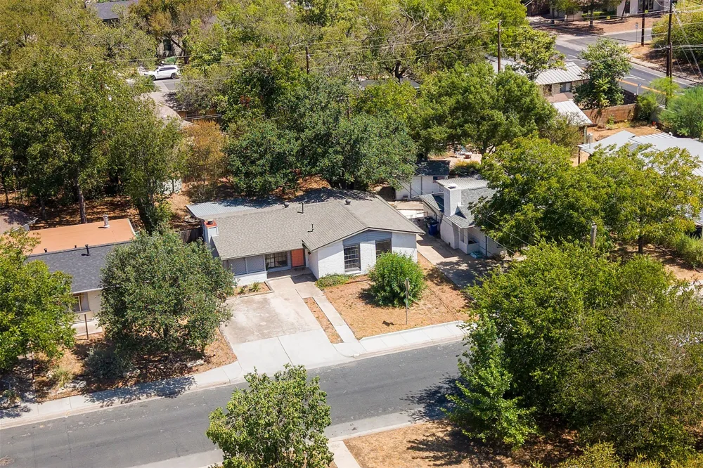 1612 Broadmoor Drive Austin, TX 78723