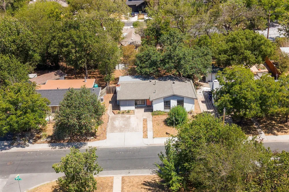 1612 Broadmoor Drive Austin, TX 78723