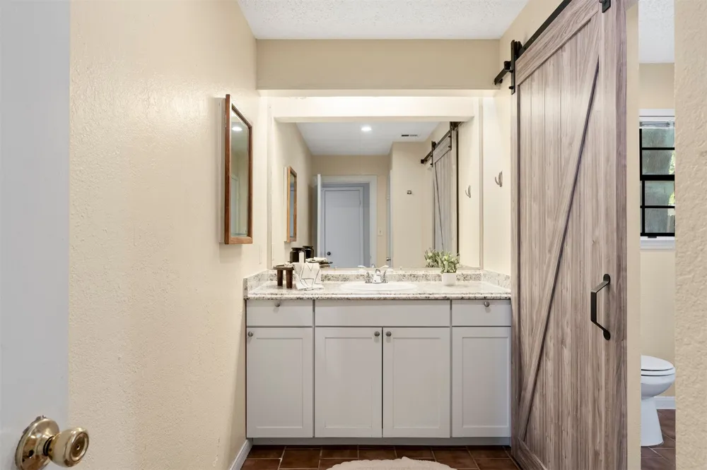 1612 Broadmoor Drive Austin, TX 78723