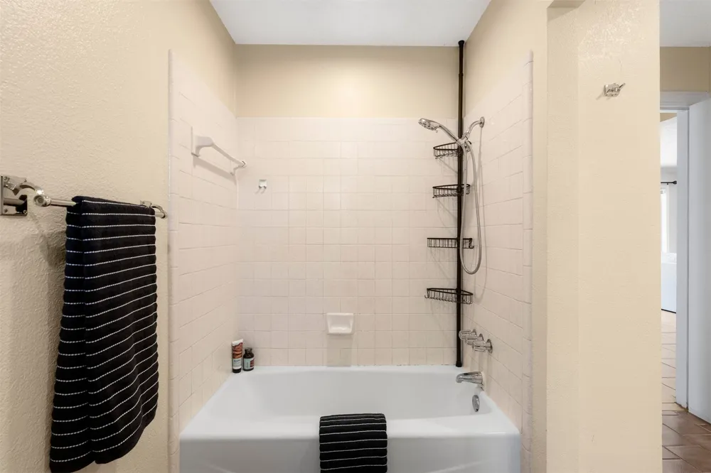 1612 Broadmoor Drive Austin, TX 78723