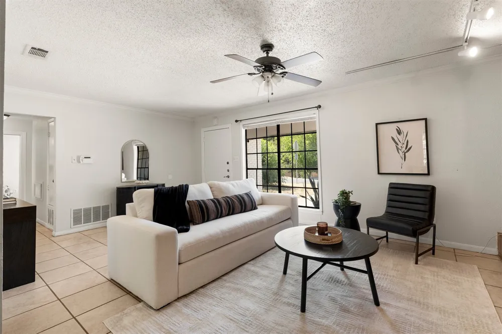 1612 Broadmoor Drive Austin, TX 78723
