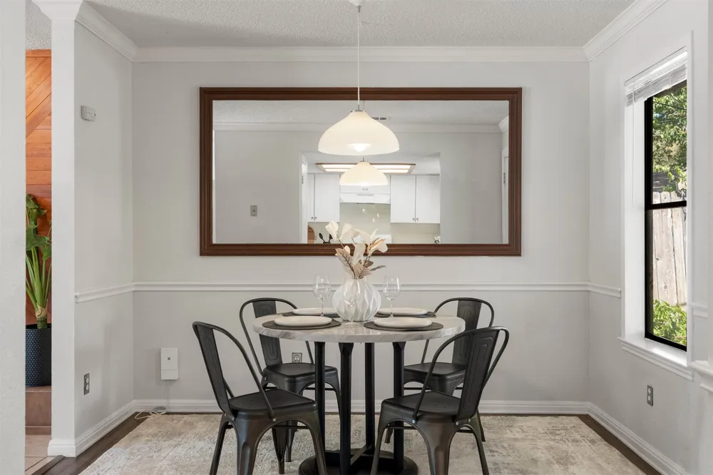 1612 Broadmoor Drive Austin, TX 78723