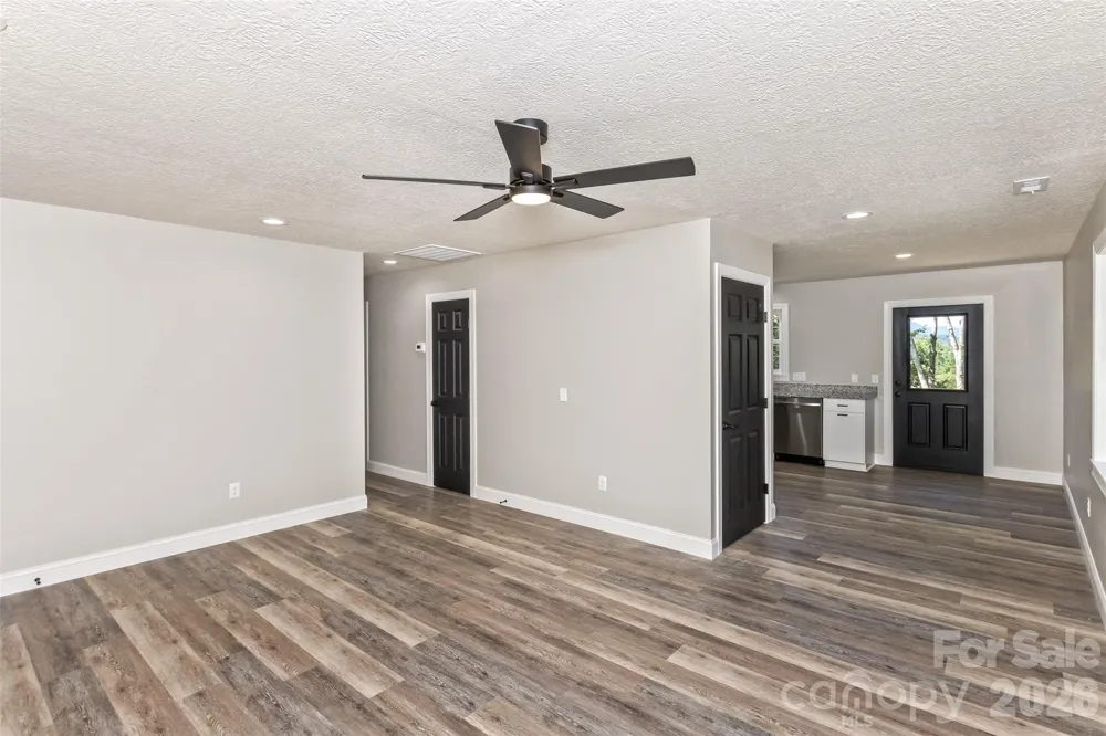 340 Matthew Lane Canton, NC 28716
