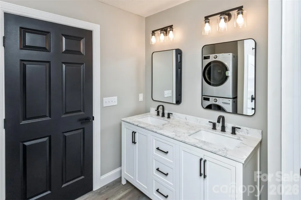 340 Matthew Lane Canton, NC 28716