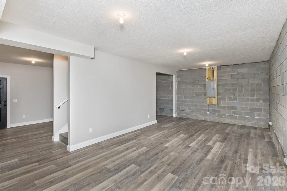 340 Matthew Lane Canton, NC 28716