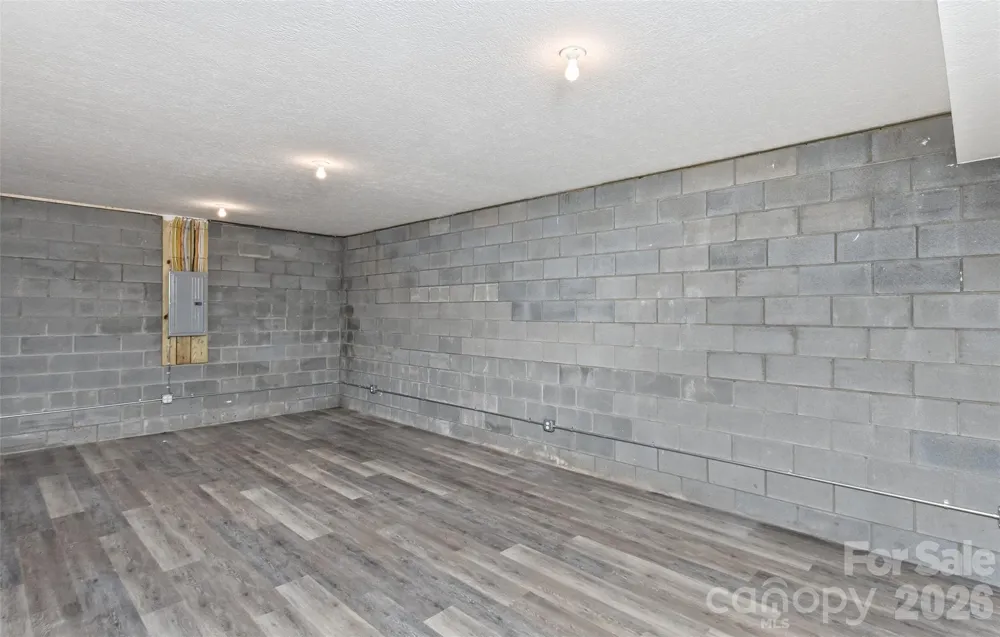 340 Matthew Lane Canton, NC 28716