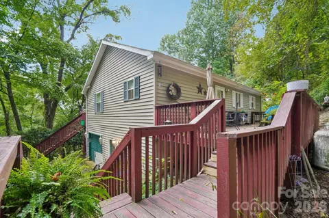 650 Creek Side Drive