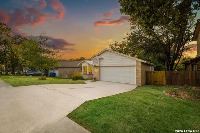 6311 Tally Gate San Antonio, TX 78240