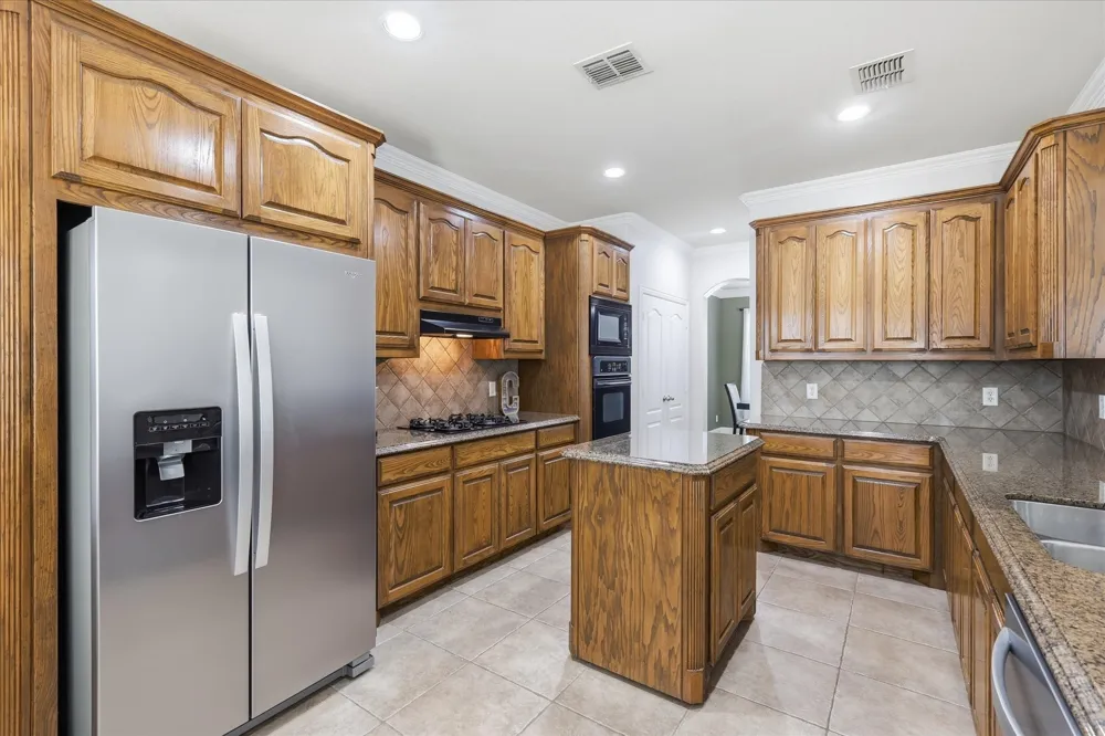 2810 Butterfield Stage Road Highland Village, TX 75077