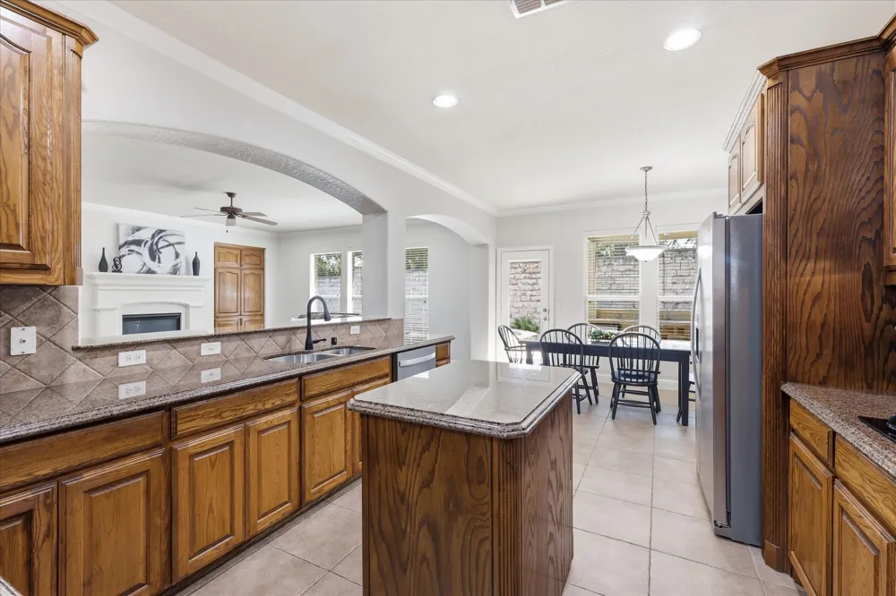 2810 Butterfield Stage Road Highland Village, TX 75077